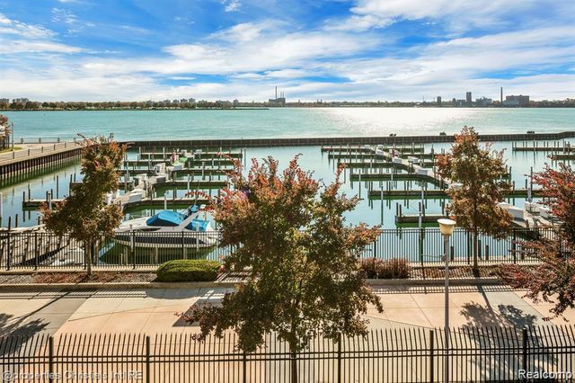 3320 Spinnaker Lane 3A, Detroit, MI 48207