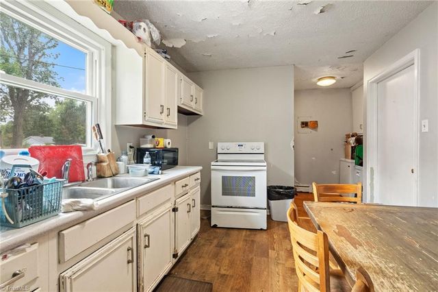 1412 Victory Street, Greensboro, NC 27407