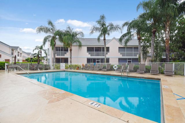 101 Muirfield Court 101-f, Jupiter, FL 33458