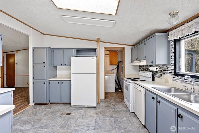 6044 SW Old Clifton Road, Port Orchard, WA 98367