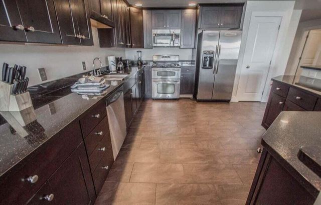 154 Brooks Street, 201, Fort Walton Beach, FL 32548