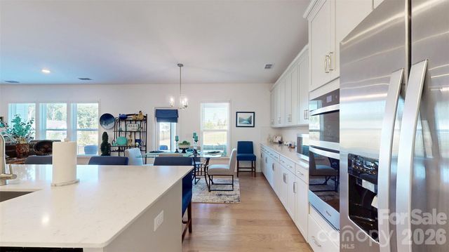 2023 Waxhaw Crossing Drive 245, Waxhaw, NC 28173