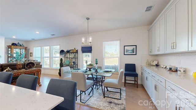 2023 Waxhaw Crossing Drive 245, Waxhaw, NC 28173