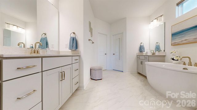 2023 Waxhaw Crossing Drive 245, Waxhaw, NC 28173
