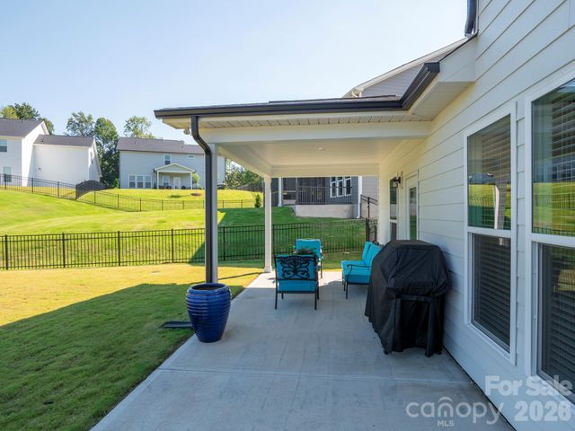 2023 Waxhaw Crossing Drive 245, Waxhaw, NC 28173