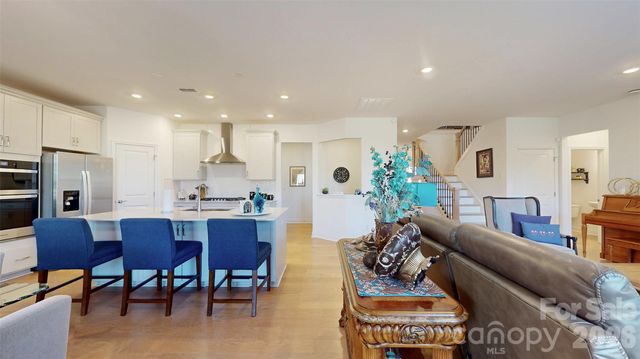 2023 Waxhaw Crossing Drive 245, Waxhaw, NC 28173
