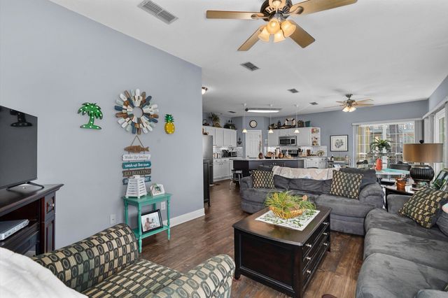 1048 CR 184, Carthage, TX 75633