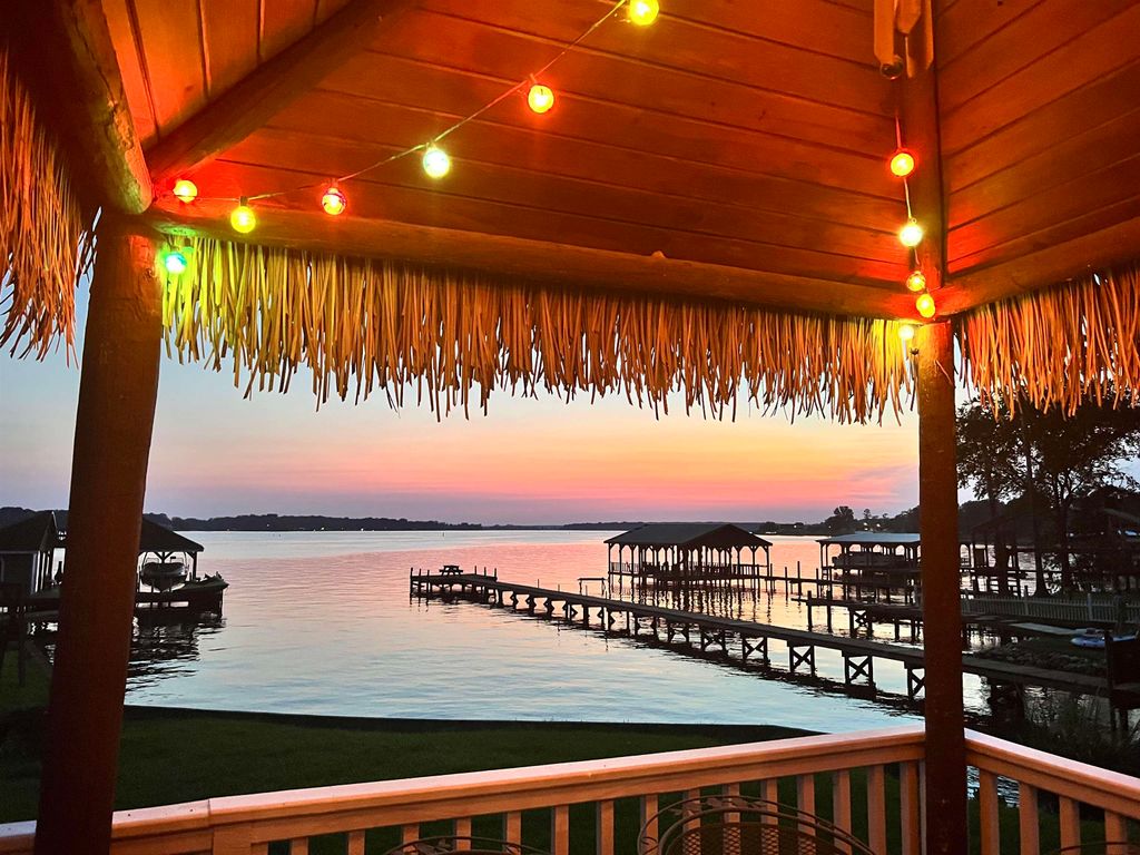 1048 CR 184, Carthage, TX 75633