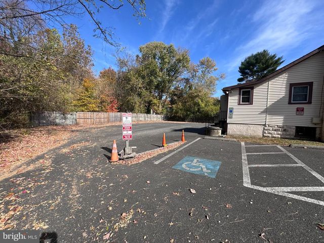 1868 GREENTREE RD, Cherry Hill, NJ 08003