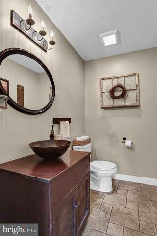 520 SUNDAY RD, Lenhartsville, PA 19534