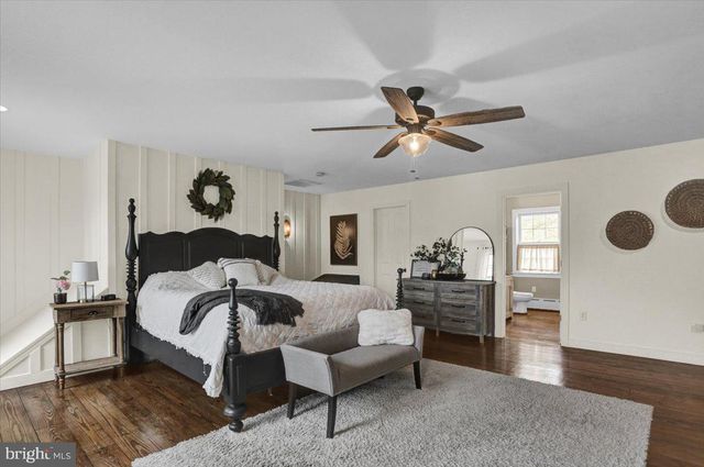 520 SUNDAY RD, Lenhartsville, PA 19534