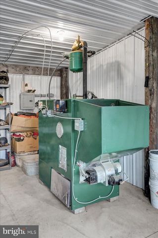 520 SUNDAY RD, Lenhartsville, PA 19534