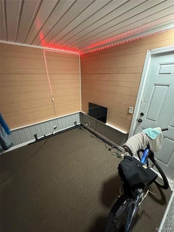 11845 Laing Street, Detroit, MI 48224