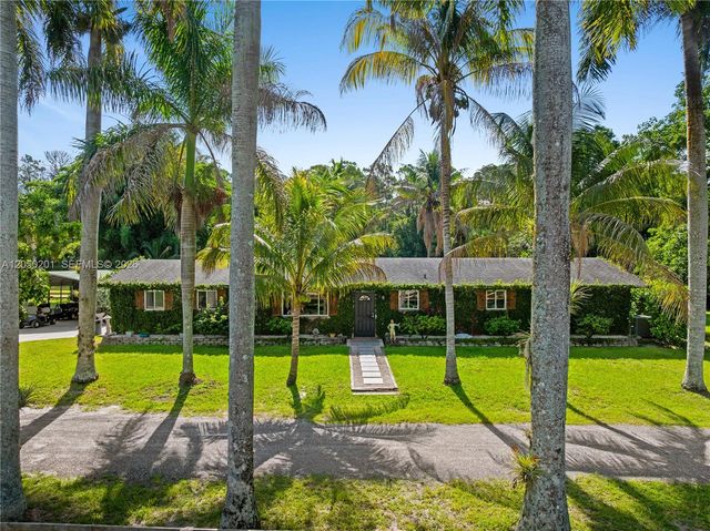1068 D Rd, Loxahatchee, FL 33470