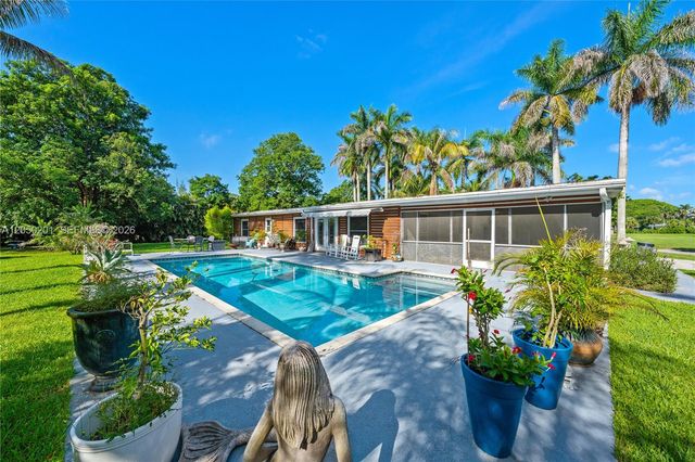 1068 D Rd, Loxahatchee, FL 33470