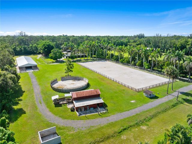 1068 D Rd, Loxahatchee, FL 33470