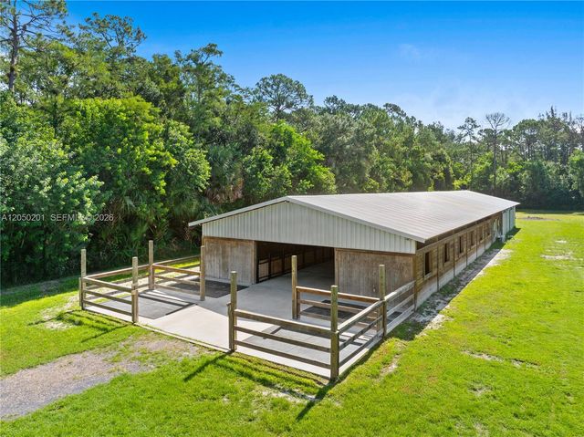 1068 D Rd, Loxahatchee, FL 33470