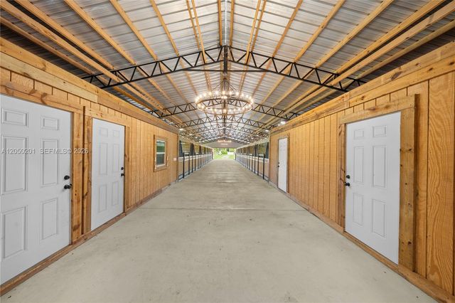 1068 D Rd, Loxahatchee, FL 33470