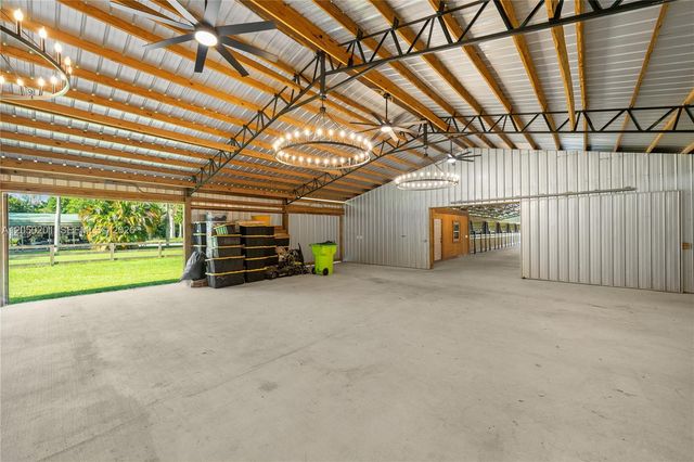 1068 D Rd, Loxahatchee, FL 33470