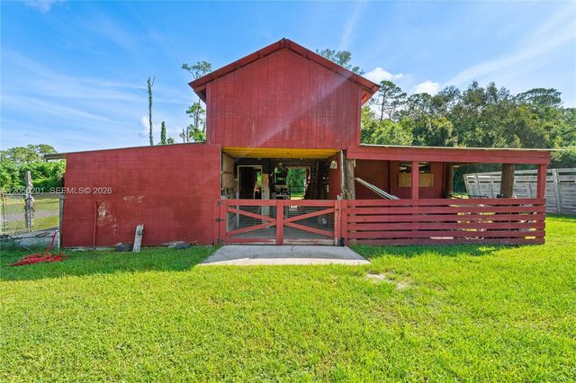 1068 D Rd, Loxahatchee, FL 33470