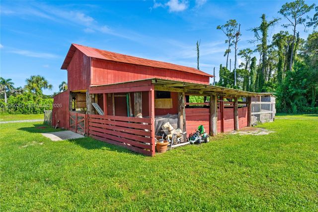 1068 D Rd, Loxahatchee, FL 33470
