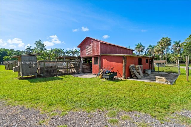 1068 D Rd, Loxahatchee, FL 33470