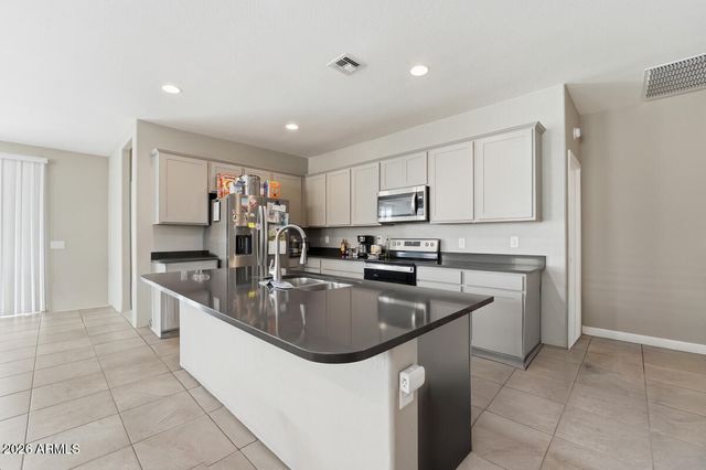 4411 W DESERT Lane, Laveen, AZ 85339