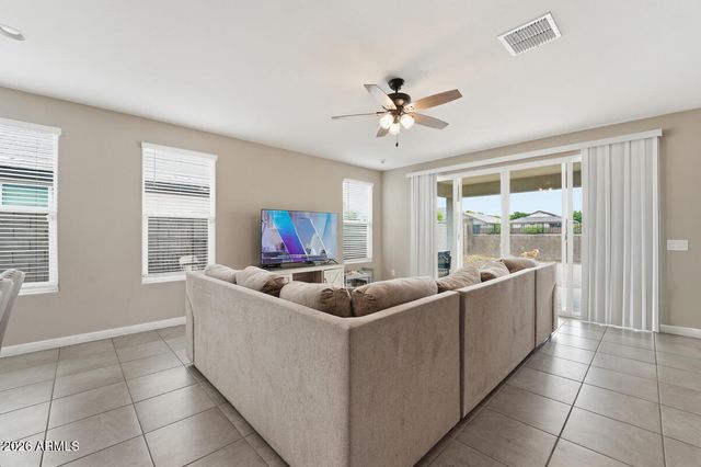 4411 W DESERT Lane, Laveen, AZ 85339