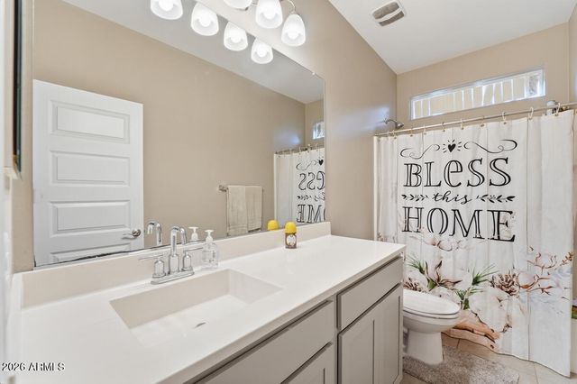 4411 W DESERT Lane, Laveen, AZ 85339