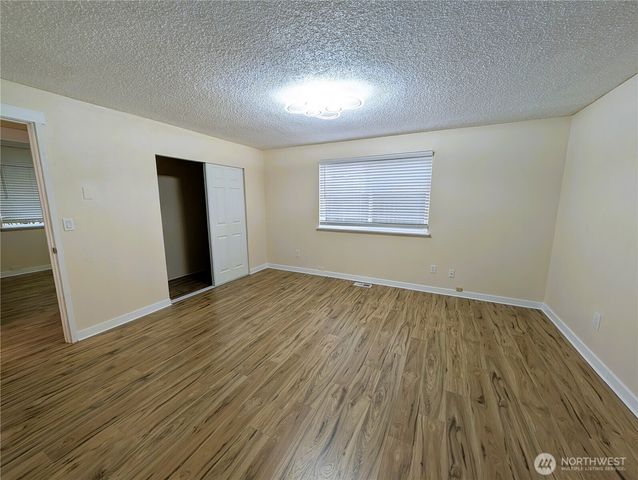 11823 150th Street Ct E, Puyallup, WA 98374