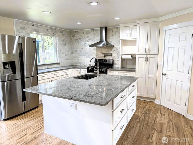 11823 150th Street Ct E, Puyallup, WA 98374