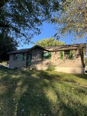 700 Volunteer Dr, White House, TN 37188