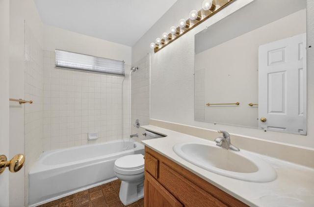 4038 Diane Dr, Antelope, CA 95843
