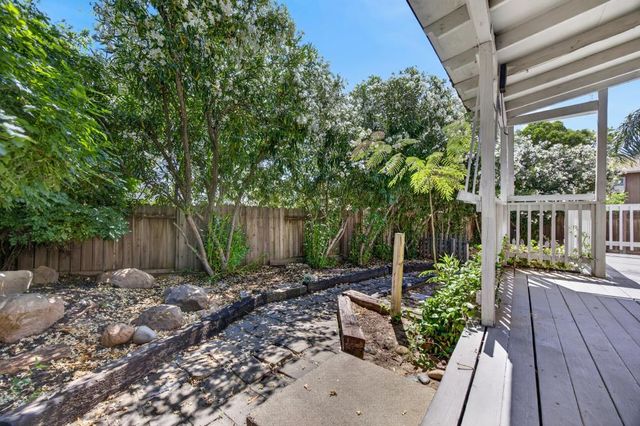 4038 Diane Dr, Antelope, CA 95843