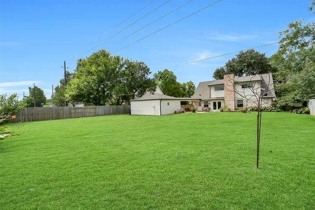 2531 Sugar Mill Drive, Sugar Land, TX 77479