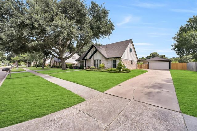 2531 Sugar Mill Drive, Sugar Land, TX 77479