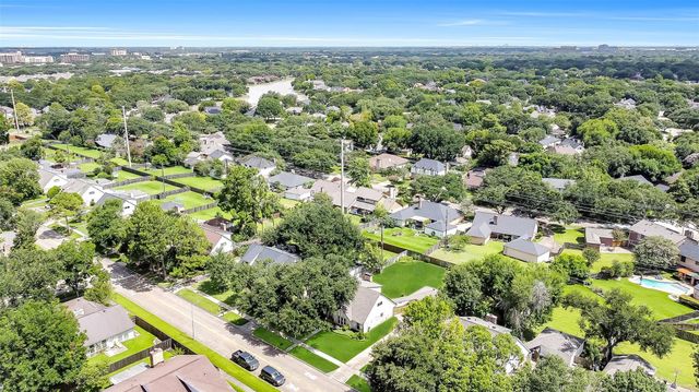 2531 Sugar Mill Drive, Sugar Land, TX 77479