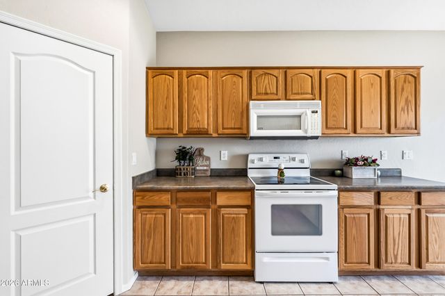 4200 E AUGUSTA Avenue, Chandler, AZ 85249