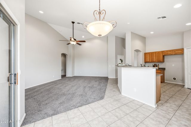 4200 E AUGUSTA Avenue, Chandler, AZ 85249