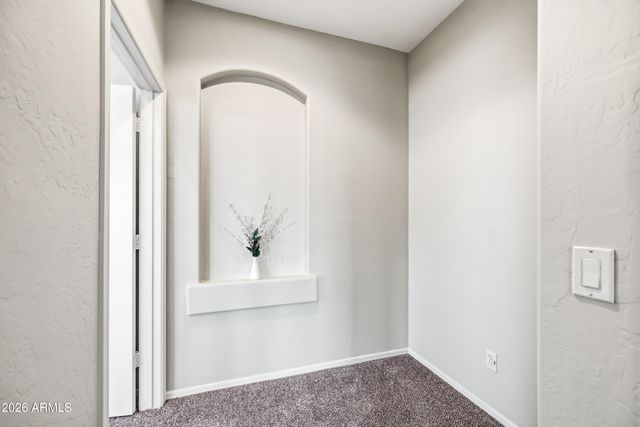 4200 E AUGUSTA Avenue, Chandler, AZ 85249