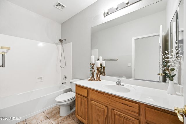 4200 E AUGUSTA Avenue, Chandler, AZ 85249