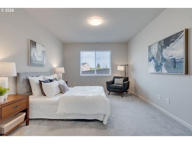 116 Ne 19TH Ave, Canby, OR 97013