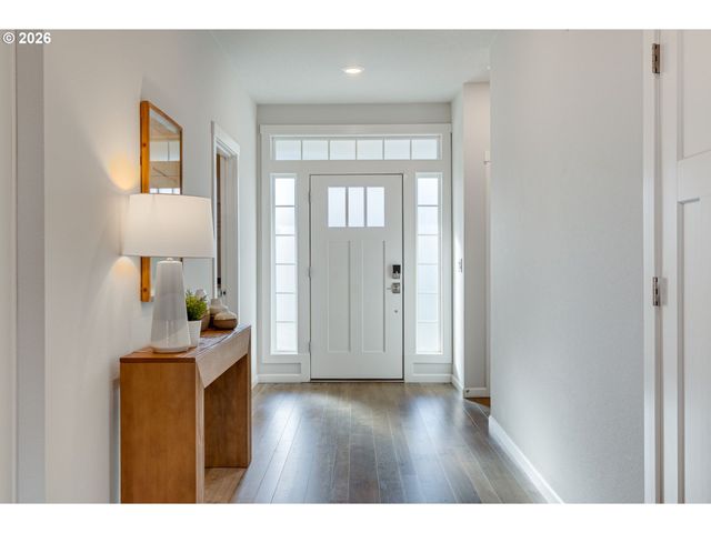 116 Ne 19TH Ave, Canby, OR 97013