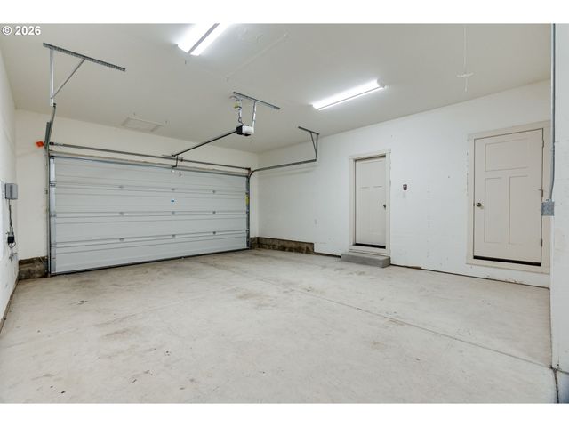 116 Ne 19TH Ave, Canby, OR 97013