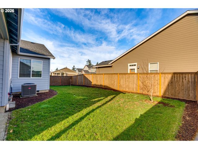 116 Ne 19TH Ave, Canby, OR 97013