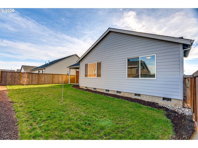 116 Ne 19TH Ave, Canby, OR 97013