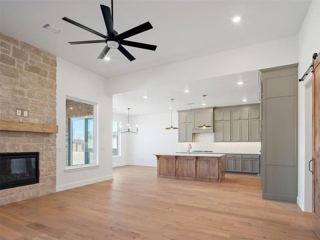 9225 SW 90th Street, Mustang, OK 73064