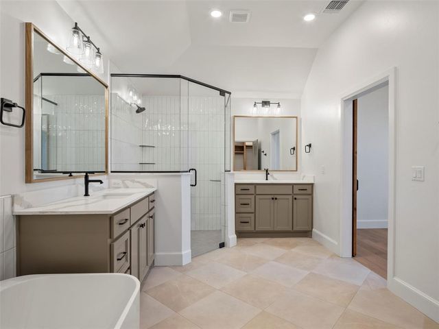 9225 SW 90th Street, Mustang, OK 73064