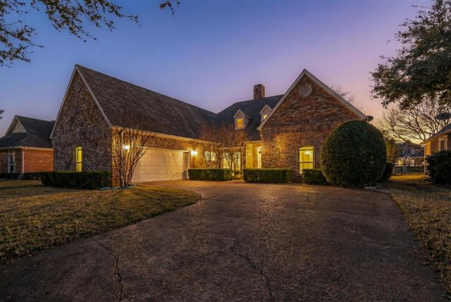 2648 Brookside Drive, Irving, TX 75063