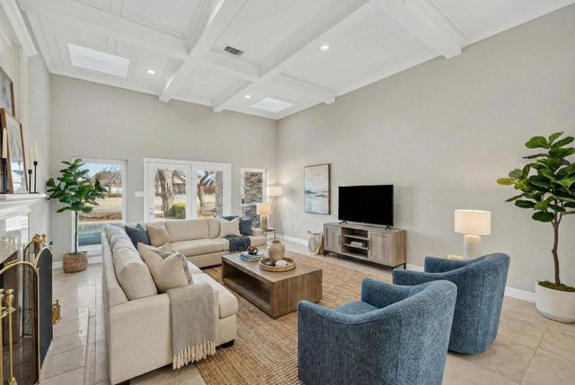 2648 Brookside Drive, Irving, TX 75063